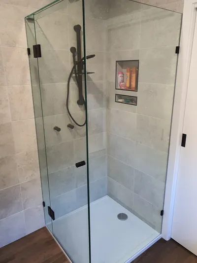 Splashbacks - gallery image