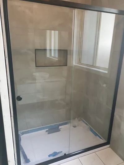 Splashbacks - gallery image