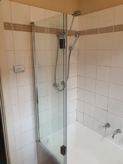 Splashbacks - gallery image