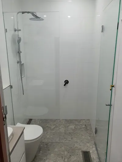 A1 Screens and Maintenance gallery image